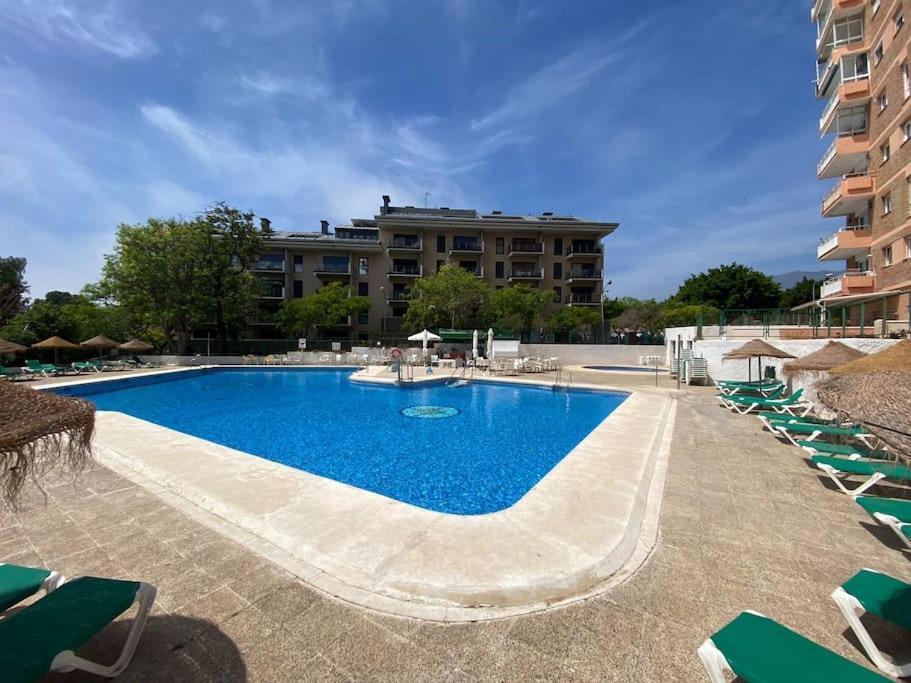 Atico C/Vistas, Recep 24H, Piscinas Y Parking Apartman Benalmádena Kültér fotó