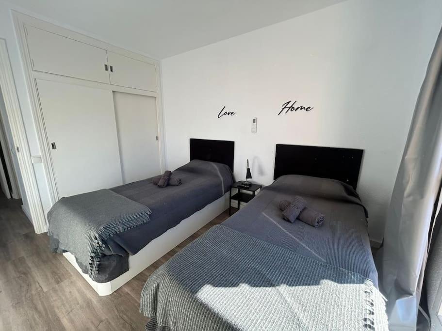 Atico C/Vistas, Recep 24H, Piscinas Y Parking Apartman Benalmádena Kültér fotó