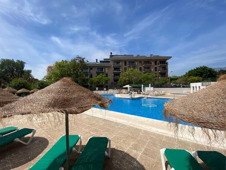 Atico C/Vistas, Recep 24H, Piscinas Y Parking Apartman Benalmádena Kültér fotó